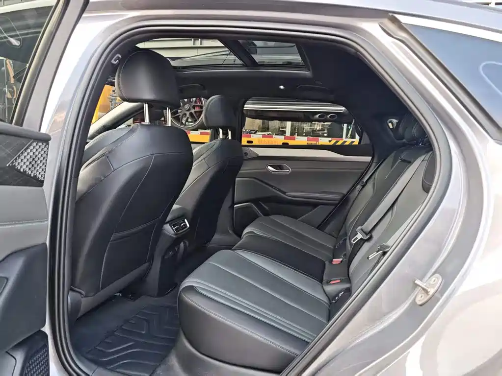BYD Qin L — миниатюра 12