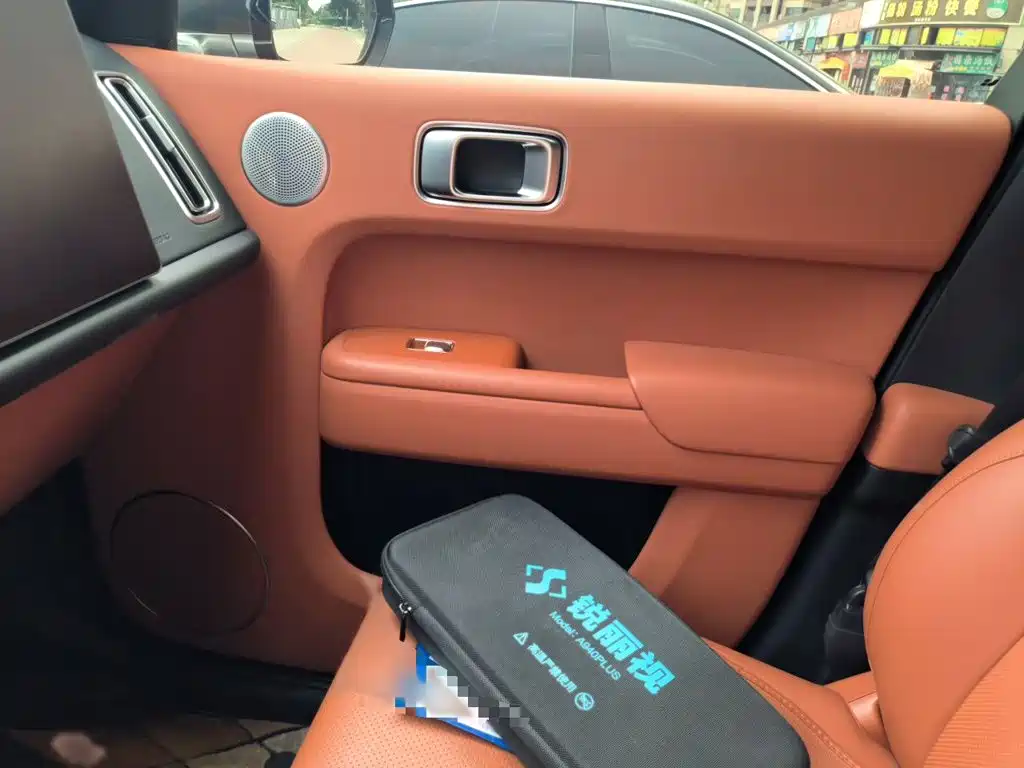 Li Auto Li L8 — миниатюра 17