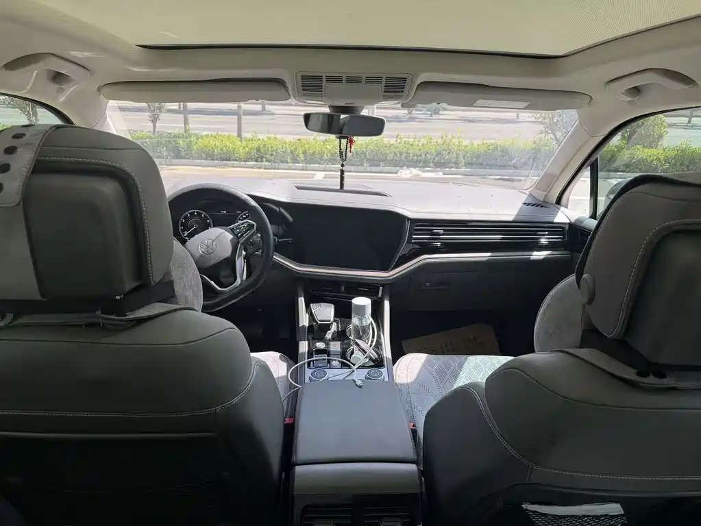 Volkswagen Touareg — миниатюра 2