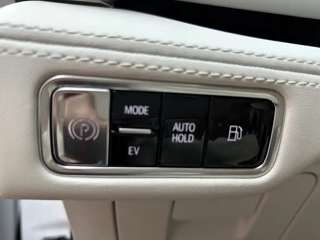 Buick GL8 Hybrid — миниатюра 25