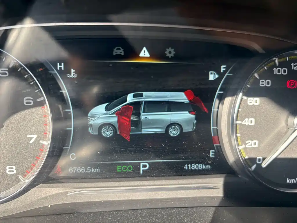 GAC Motor Trumpchi M8 — миниатюра 5