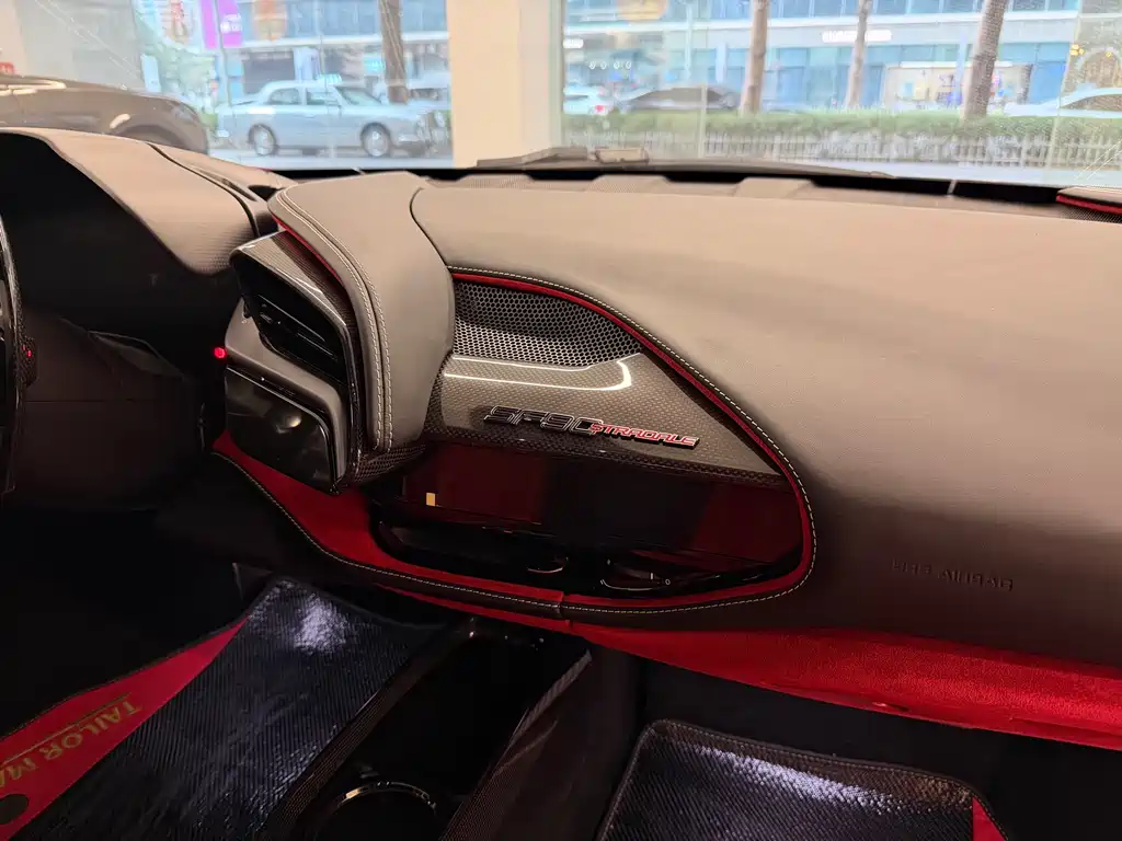 Ferrari SF90 2020 3.9T V8 Stradale