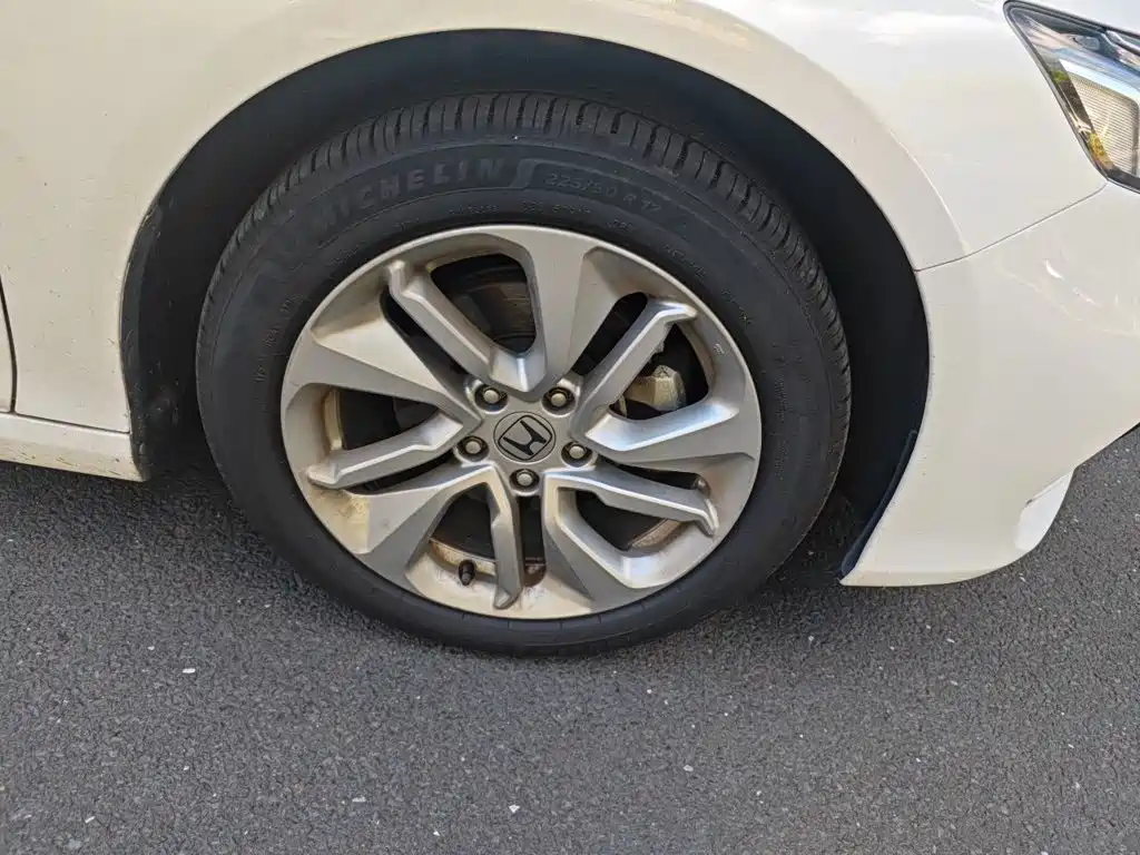 Honda Accord — миниатюра 8