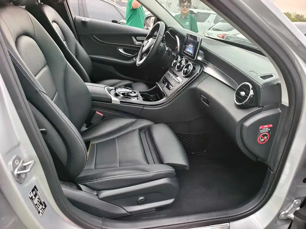 Mercedes-Benz C-Class — миниатюра 14