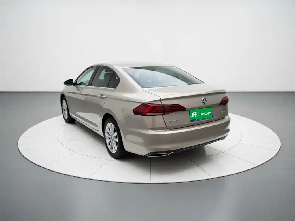 Volkswagen Bora — миниатюра 4