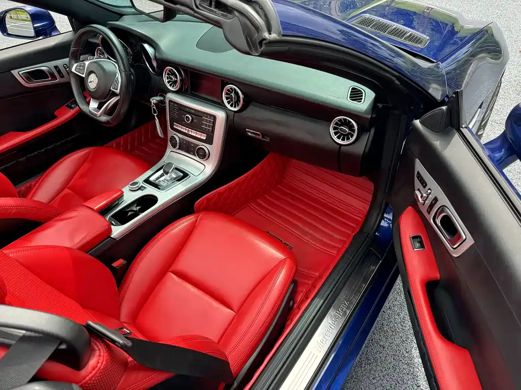 Mercedes-Benz SLC — миниатюра 12