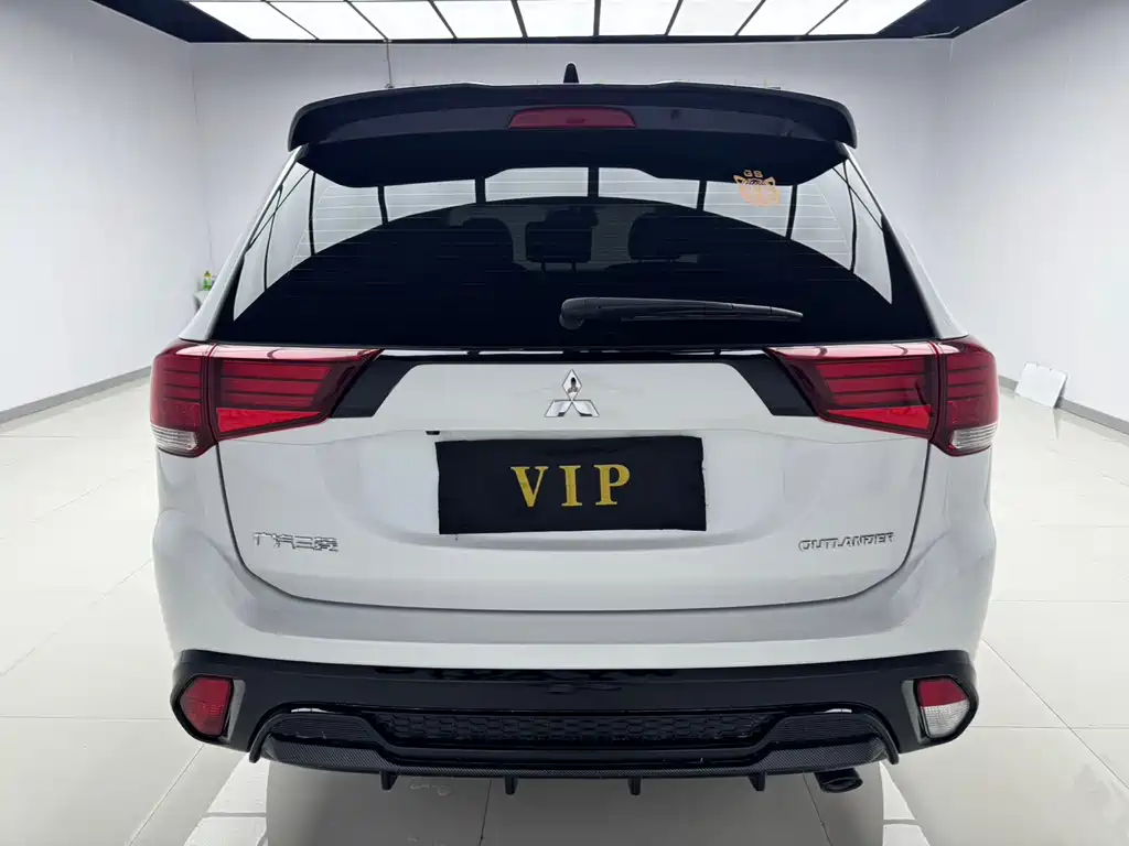 Mitsubishi Outlander 2021 2.0L 5 мест