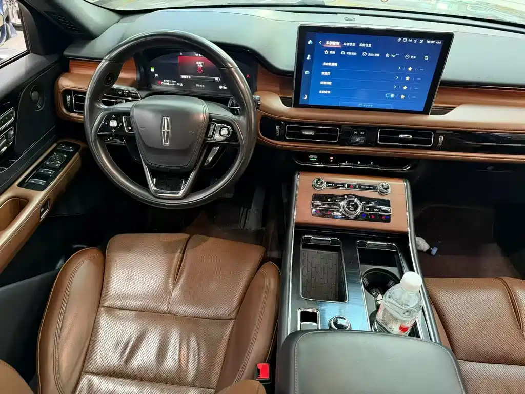 Lincoln Aviator — миниатюра 8