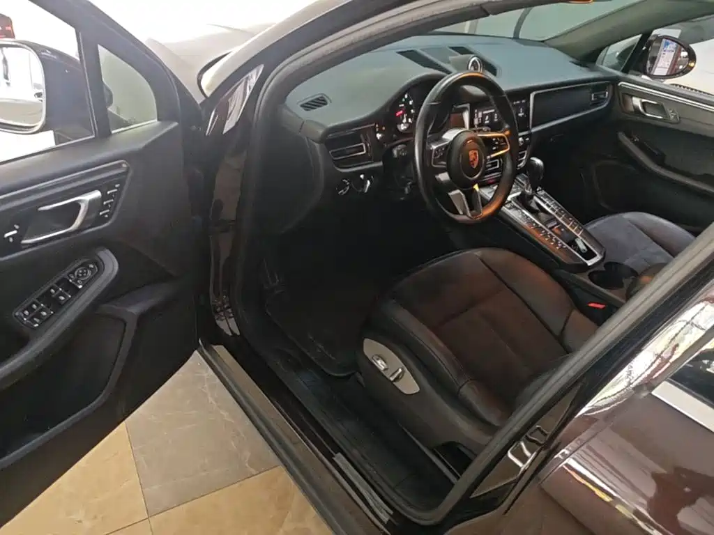 Porsche Macan — миниатюра 16
