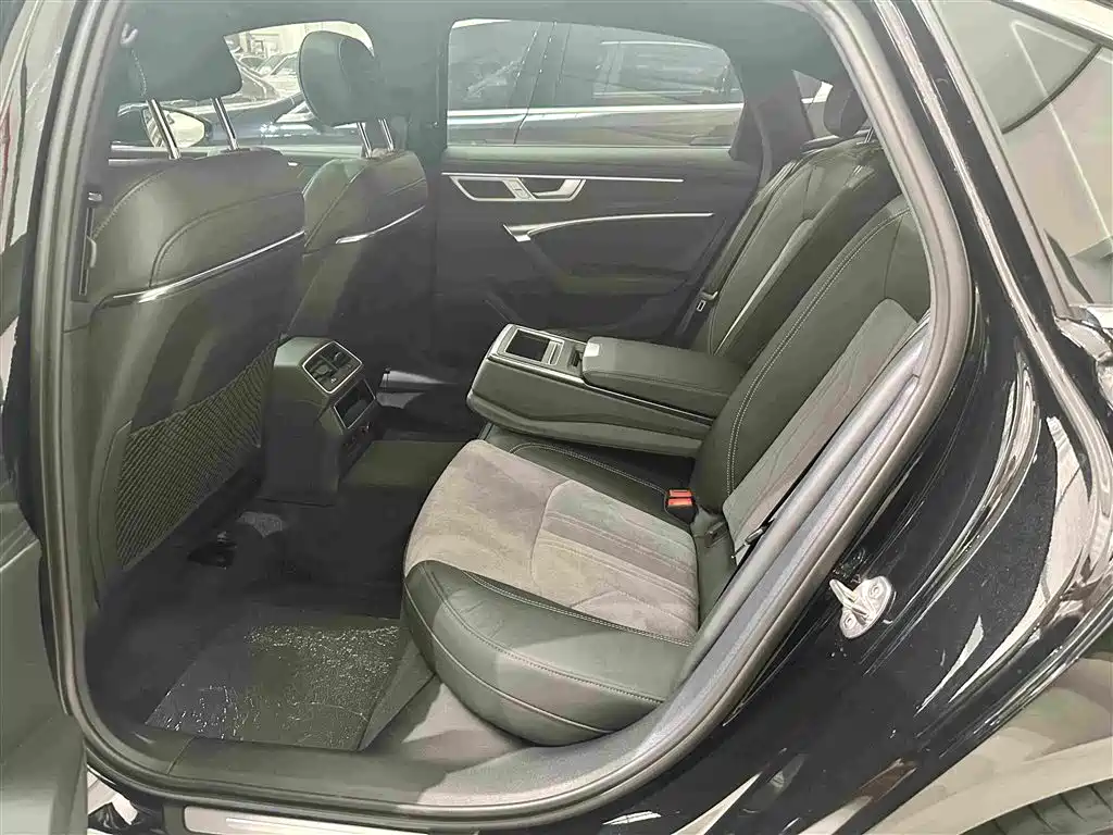 Audi A6L — миниатюра 13