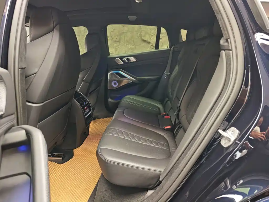 BMW X6 M — миниатюра 10