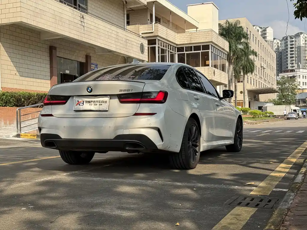 BMW 3 Series — миниатюра 4