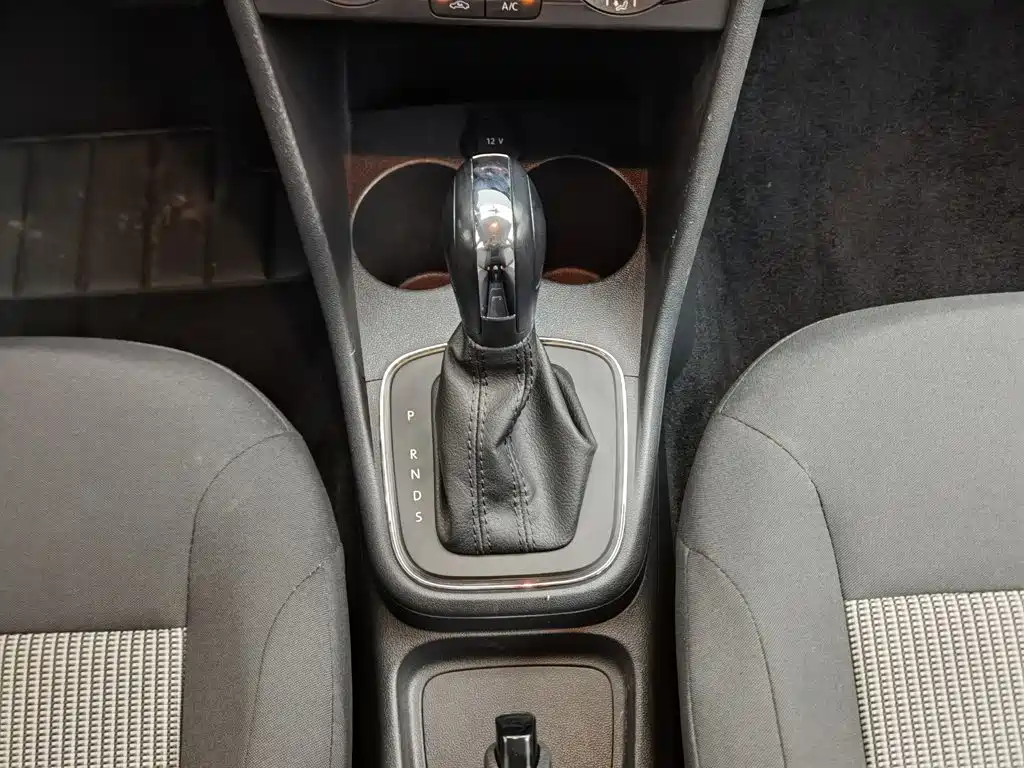 Volkswagen Polo — миниатюра 13