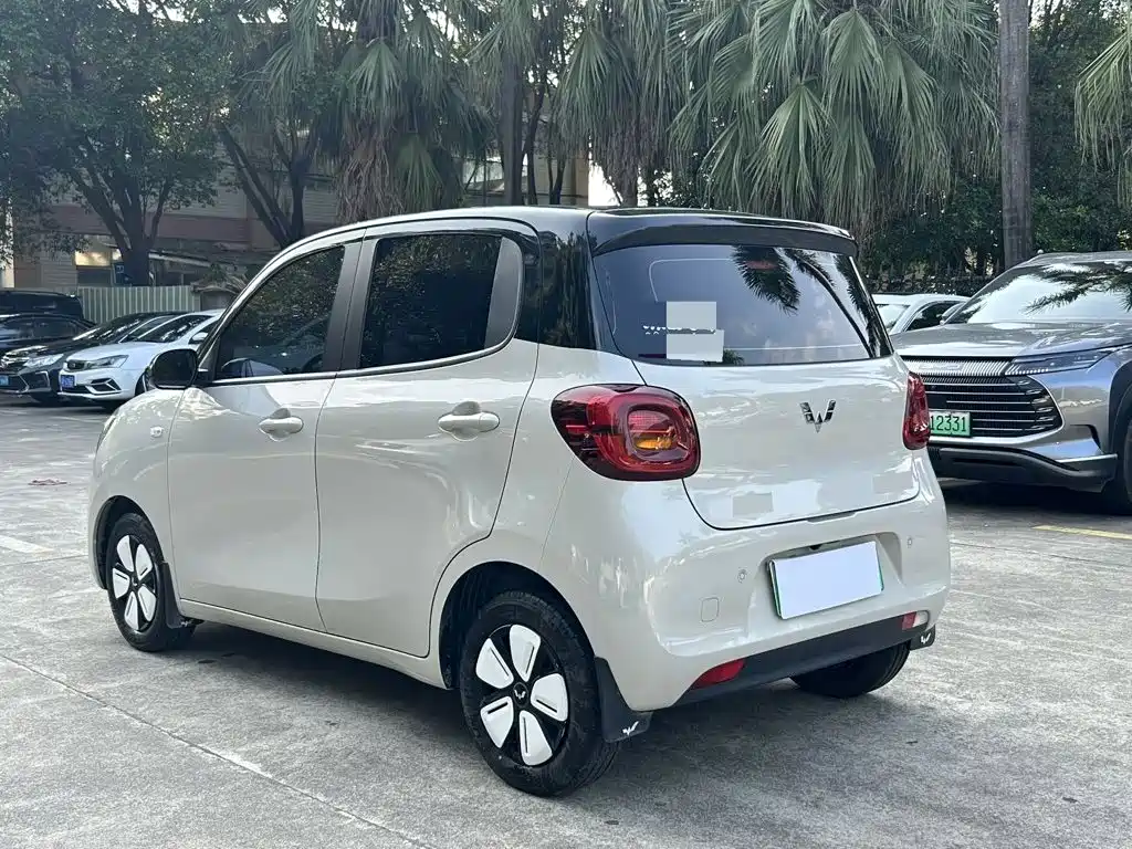 Wuling MINIEV — миниатюра 9