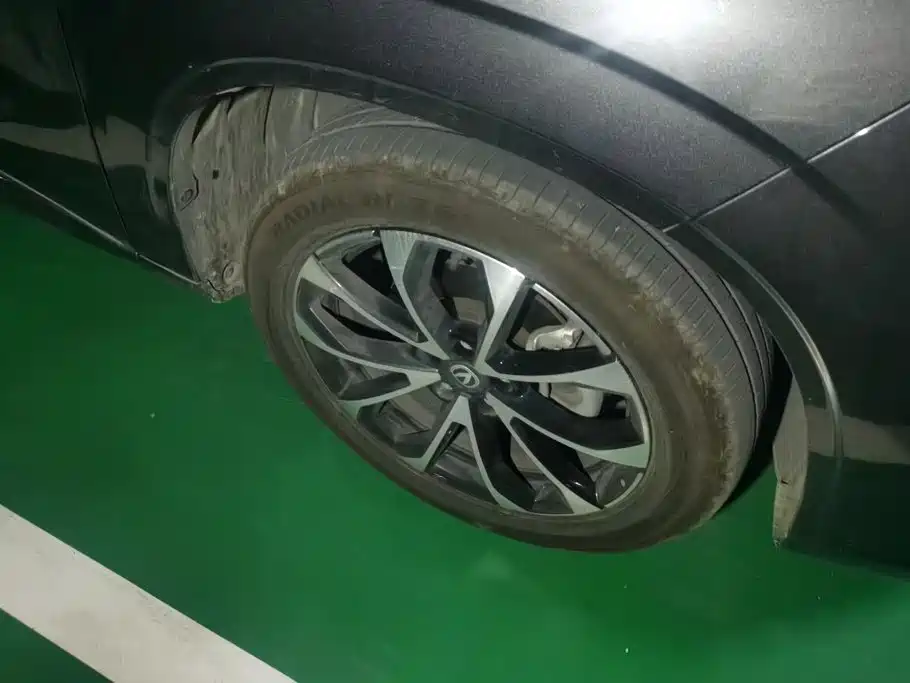 Changan UNI-Z New Energy — миниатюра 6