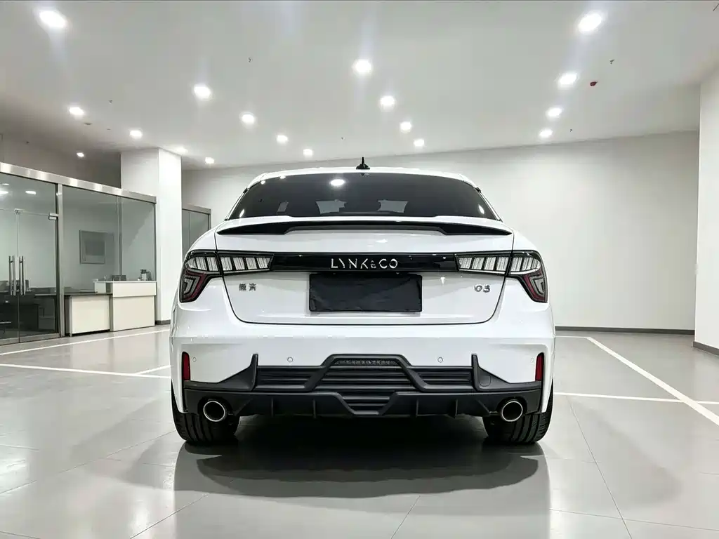 Lynk & Co 03 — миниатюра 8