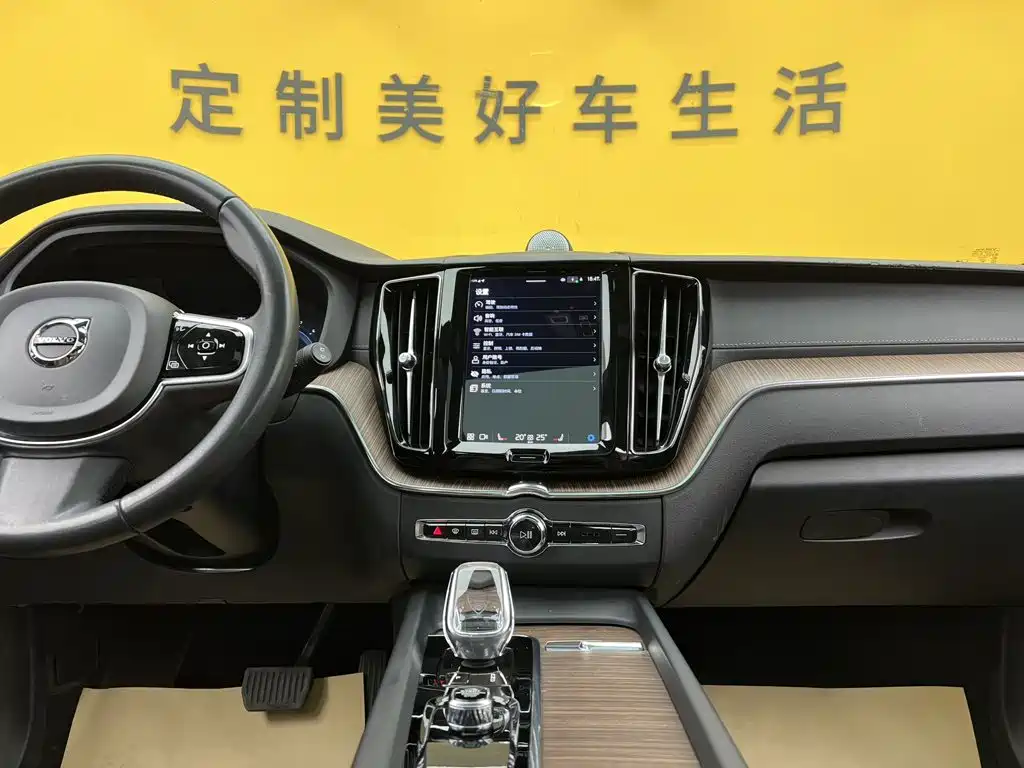 Volvo XC60 — миниатюра 38