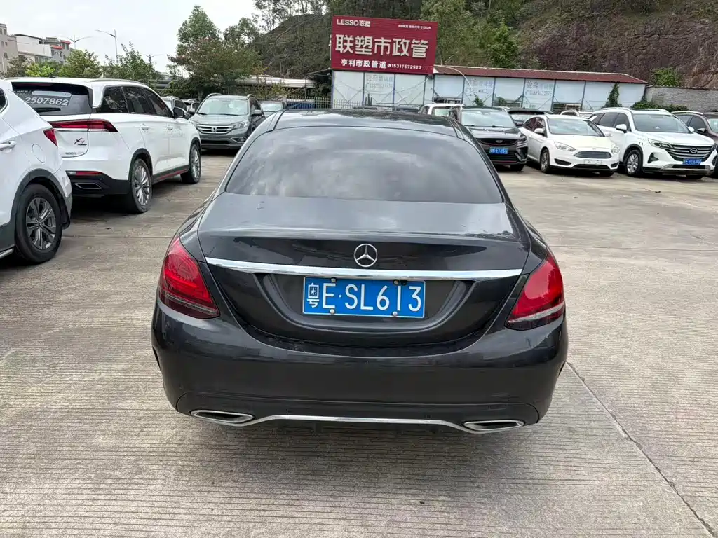 Mercedes-Benz C-Class — миниатюра 8