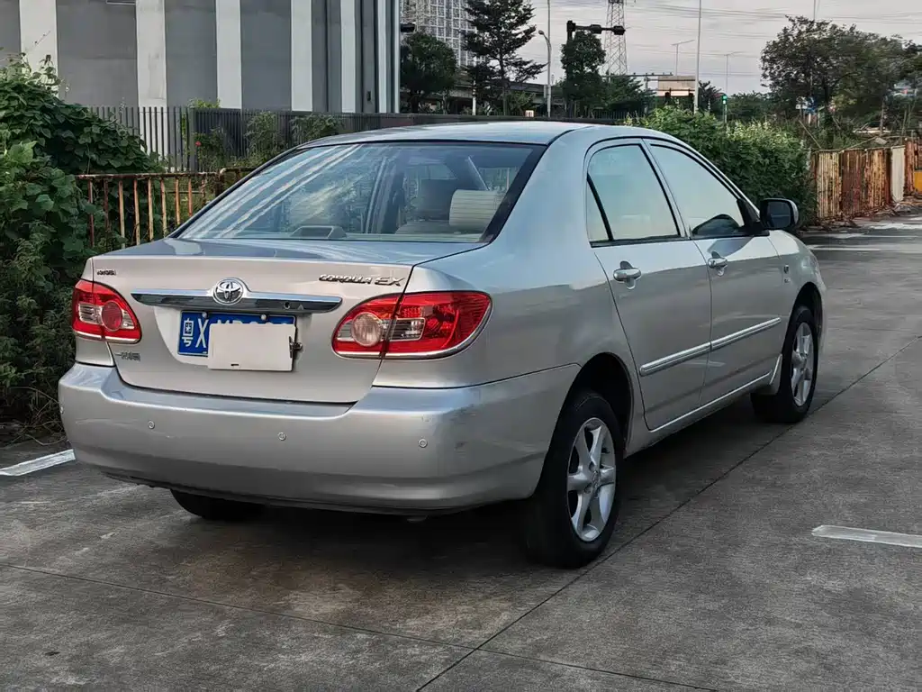 Toyota Corolla — миниатюра 5