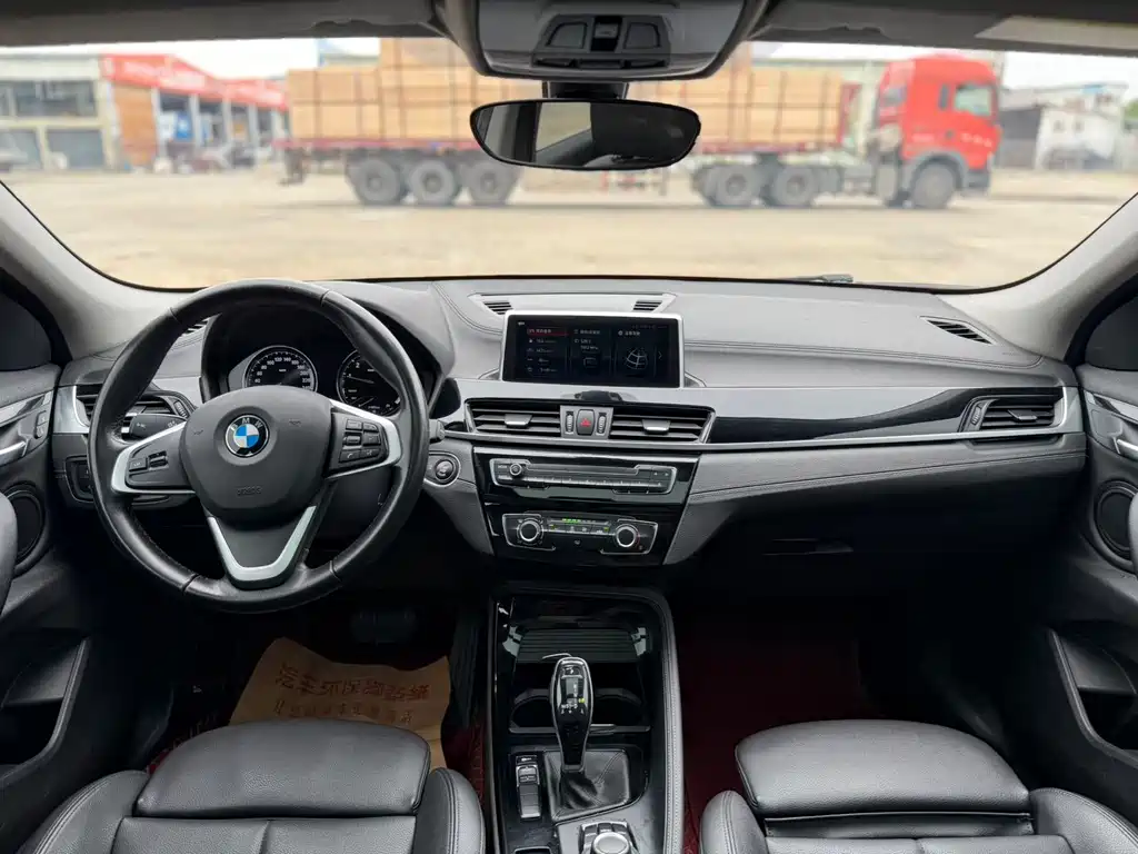 BMW X2 (Import) — миниатюра 9