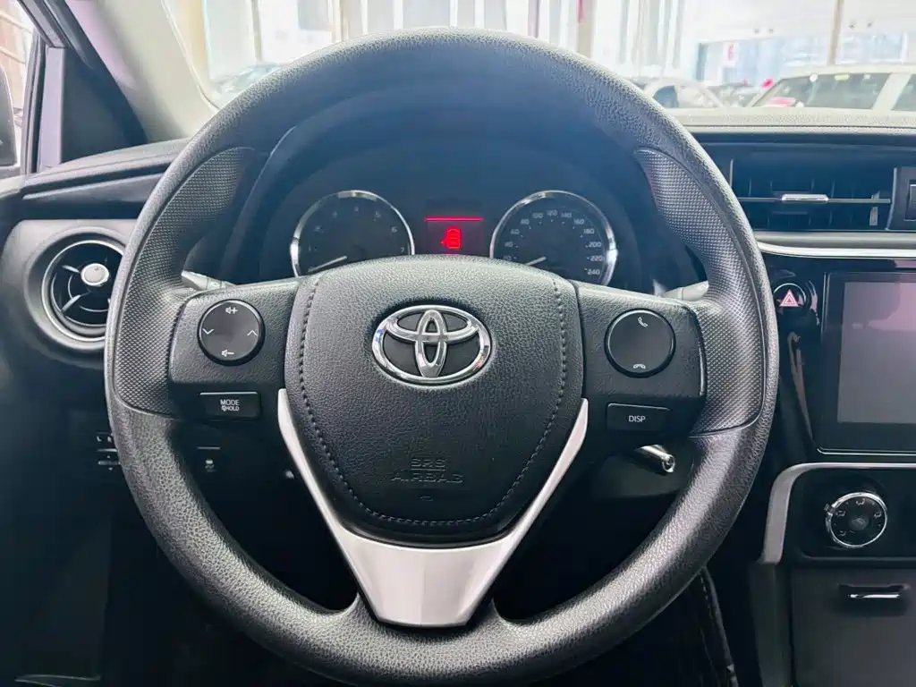 Toyota Corolla — миниатюра 15