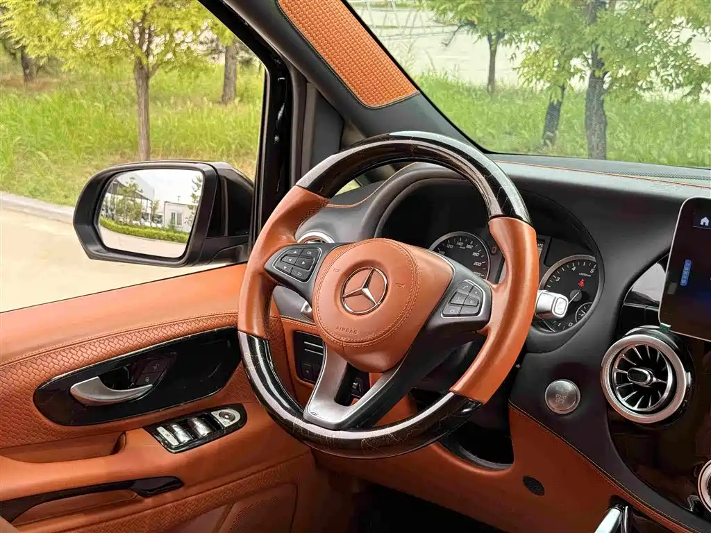Mercedes-Benz Vito — миниатюра 14