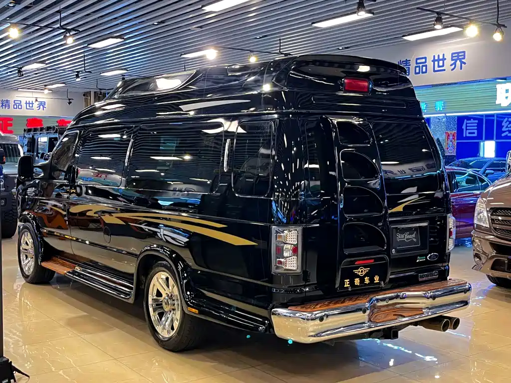 Ford E350 — миниатюра 4