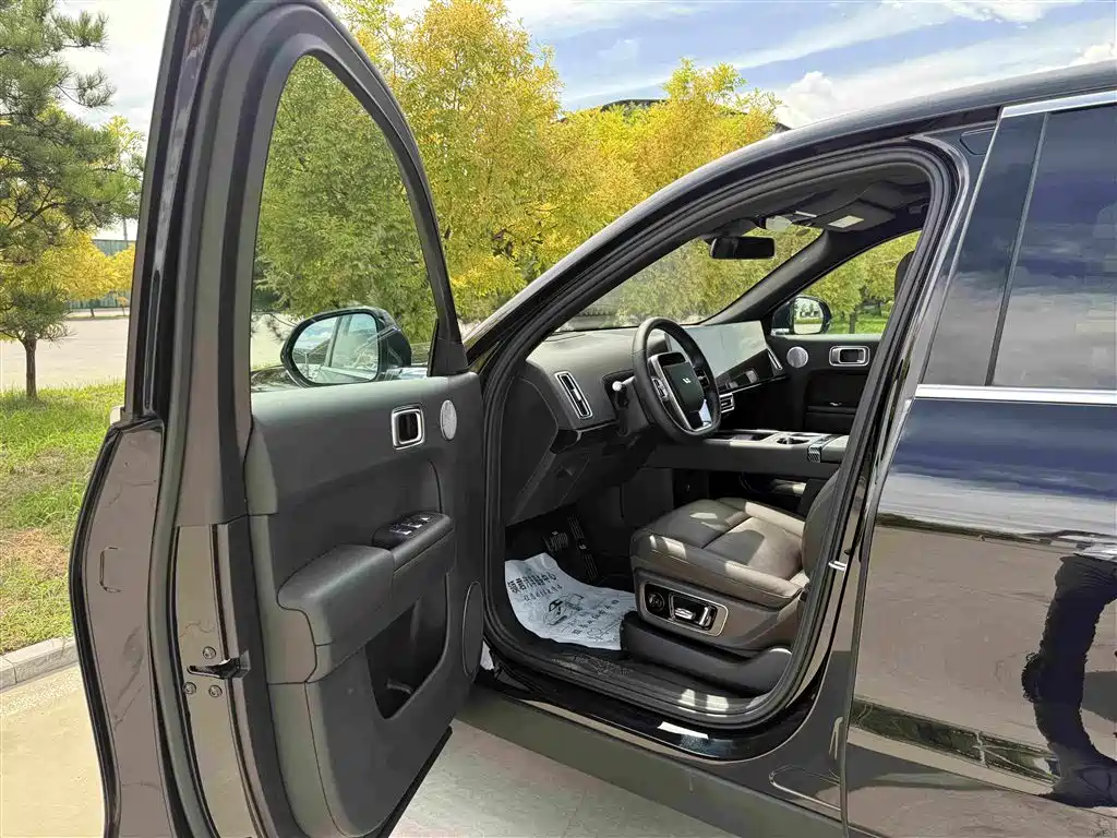 Li Auto Li L8 — миниатюра 8