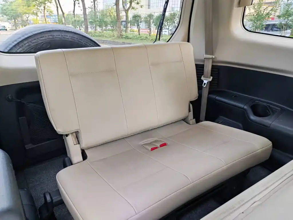 Mitsubishi Pajero (Import) — миниатюра 16