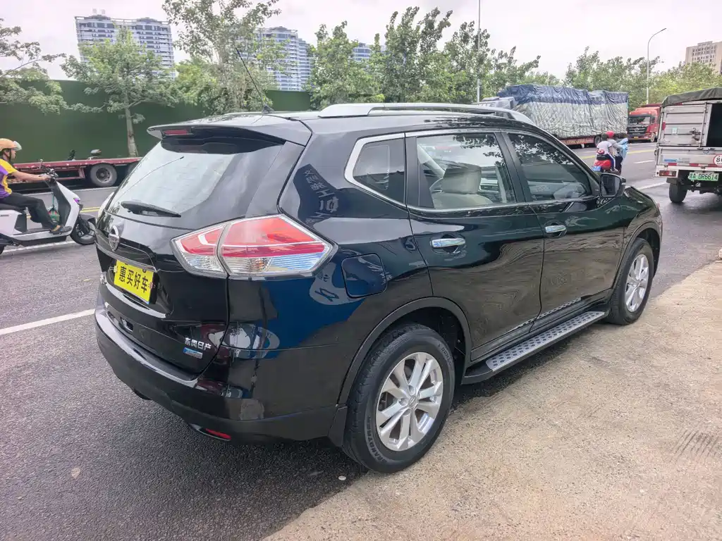 Nissan X-Trail — миниатюра 12