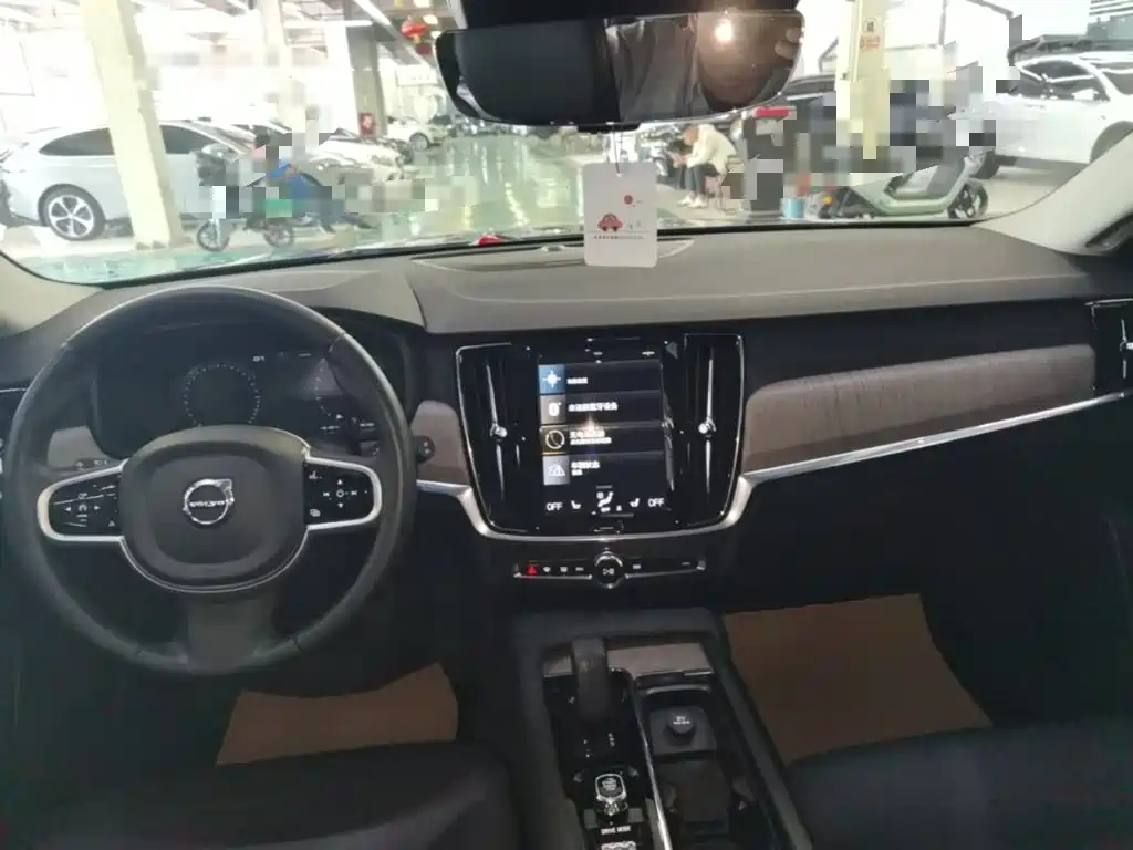 Volvo V90 — миниатюра 10