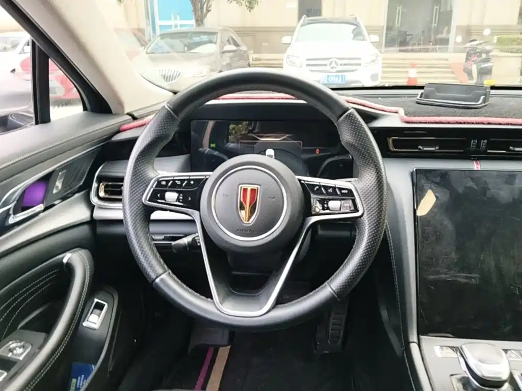 Hongqi Hongqi H5 — миниатюра 15