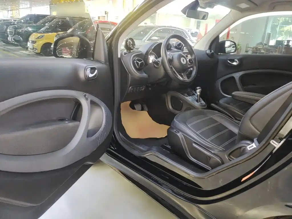 smart Smart Fortwo — миниатюра 16
