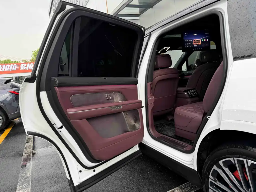 NIO ES8 — миниатюра 14