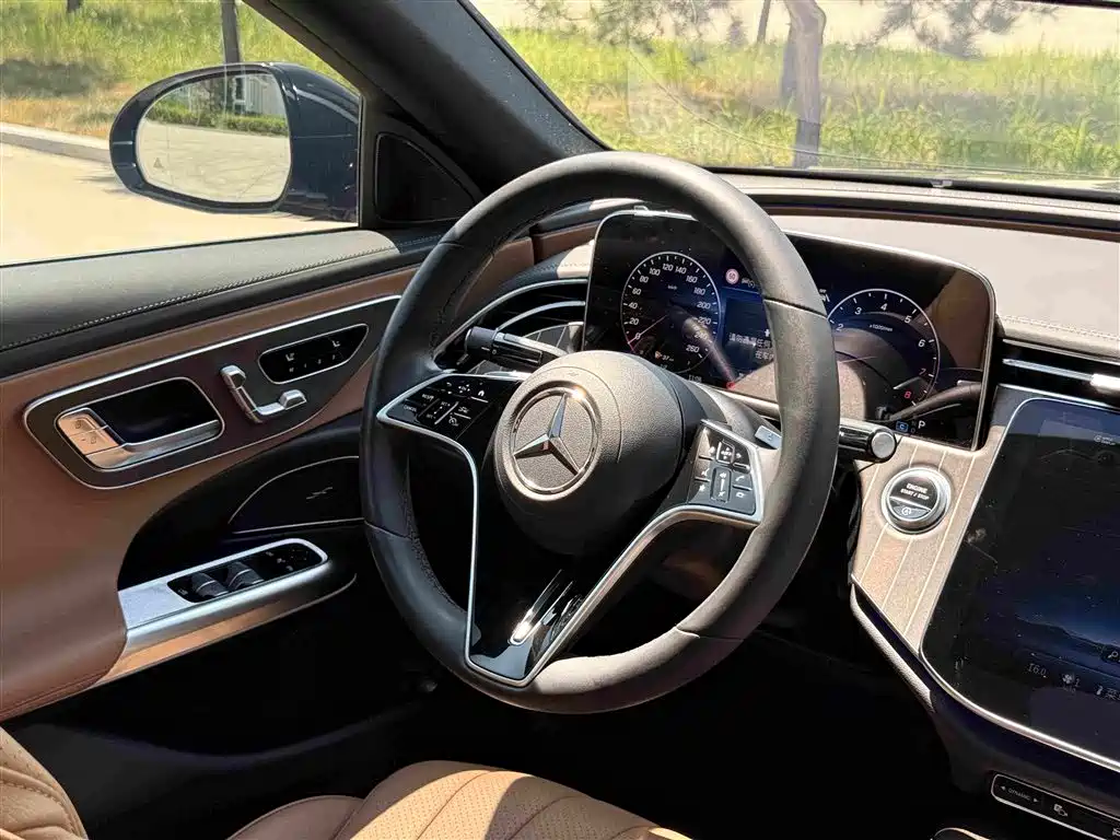 Mercedes-Benz E-Class E 2024 E 300 L Fashion