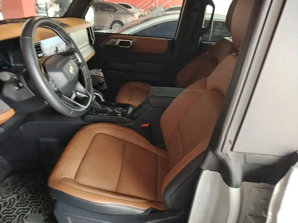 Ford Bronco — миниатюра 15