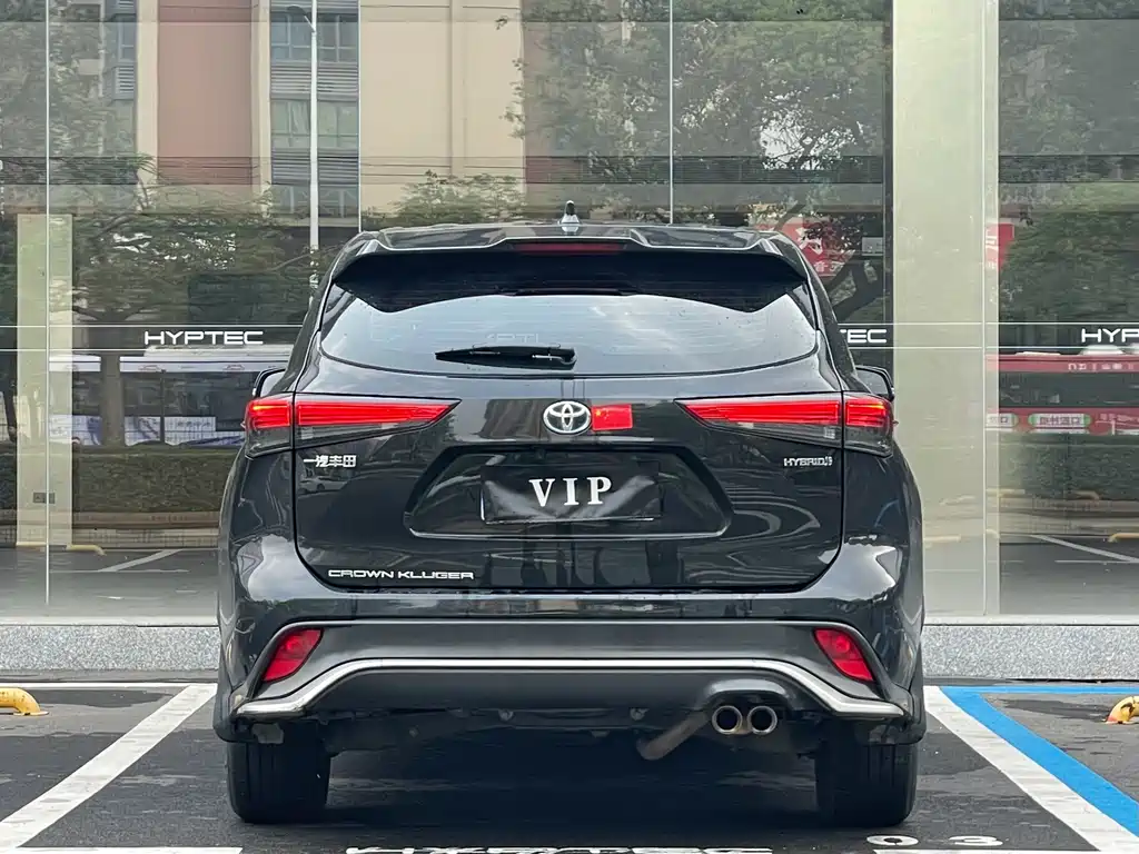 Toyota Crown Kluger — миниатюра 11