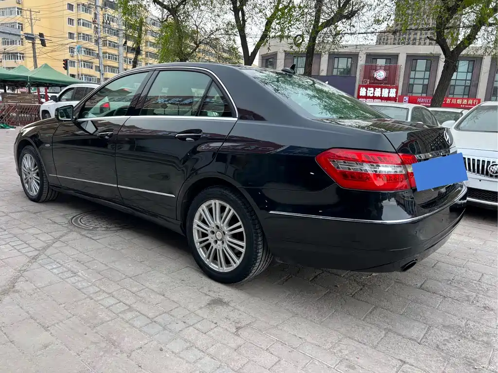 Mercedes-Benz E-Class (Import) — миниатюра 5