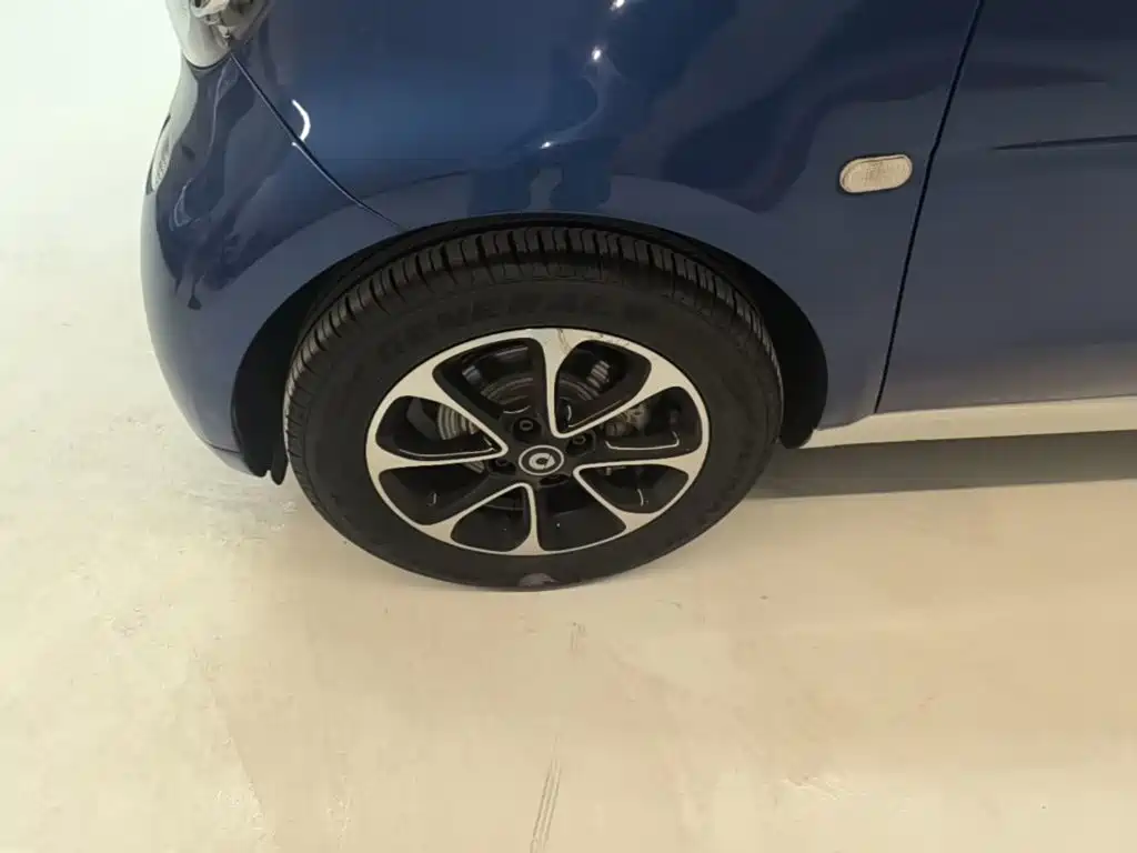 smart Smart Fortwo — миниатюра 23