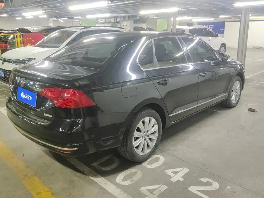 Volkswagen Bora — миниатюра 3