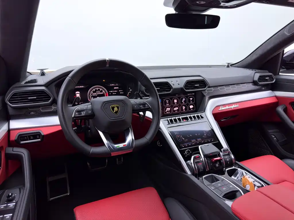 Lamborghini Urus — миниатюра 16