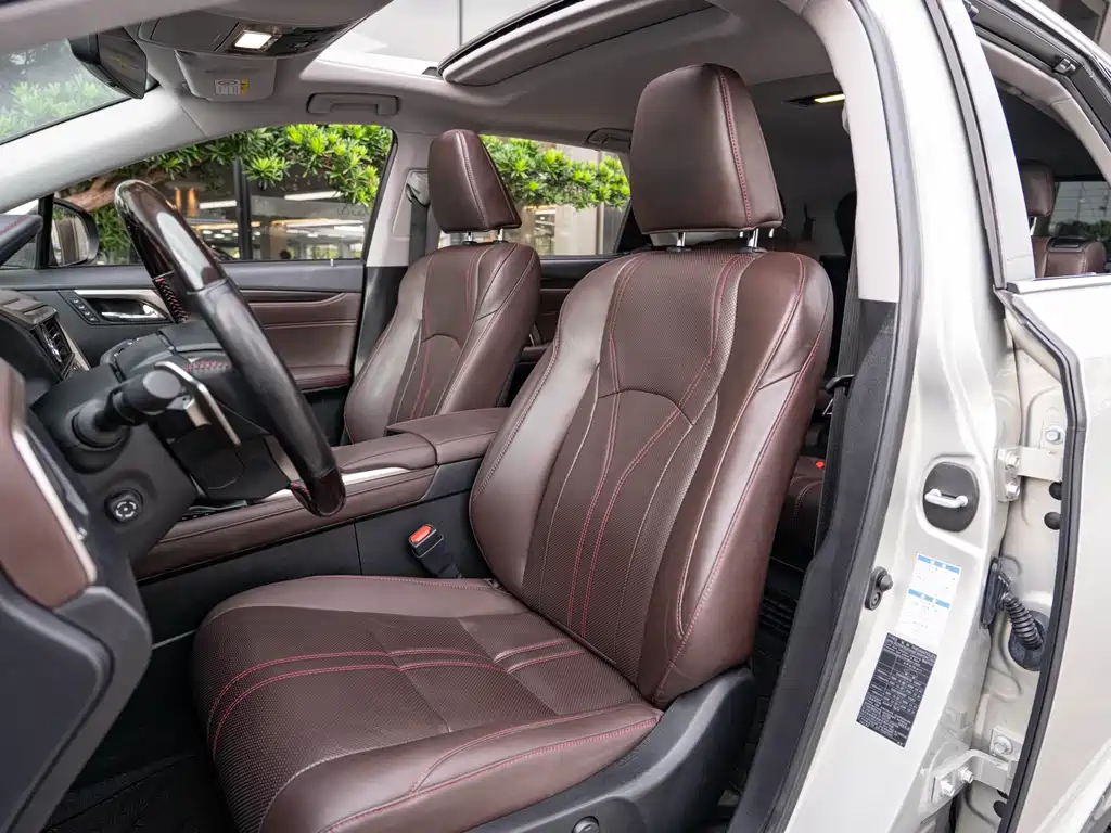 Lexus RX — миниатюра 11