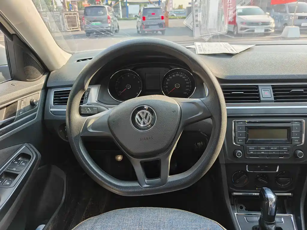 Volkswagen Bora — миниатюра 7