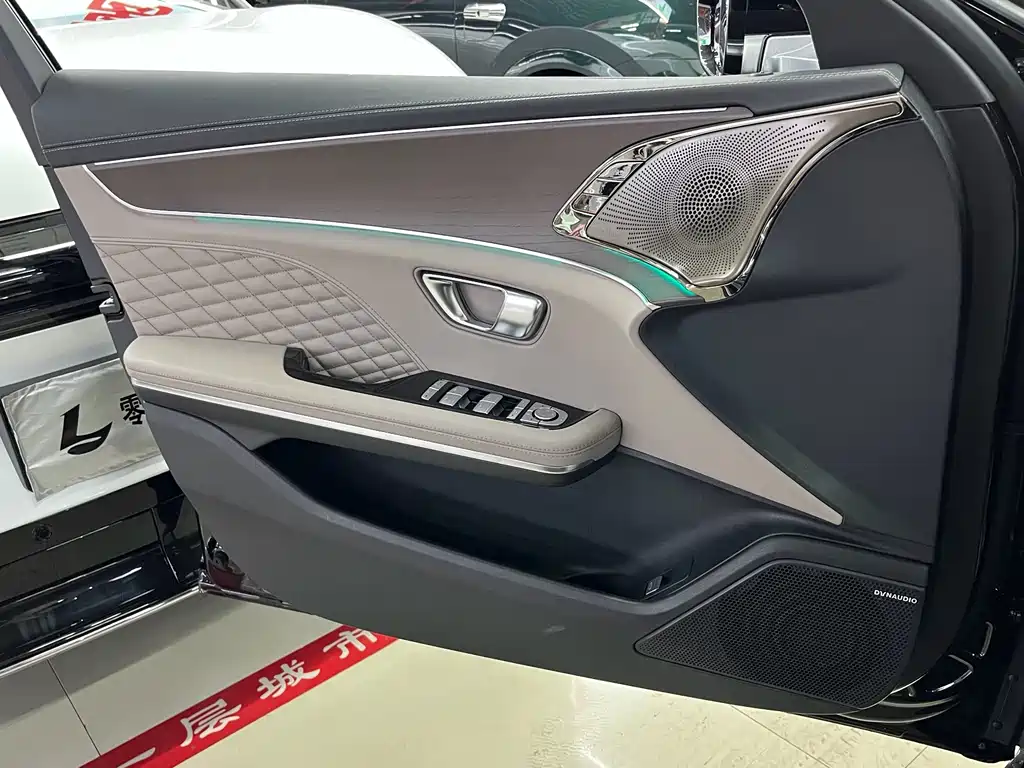 BYD Han — миниатюра 14