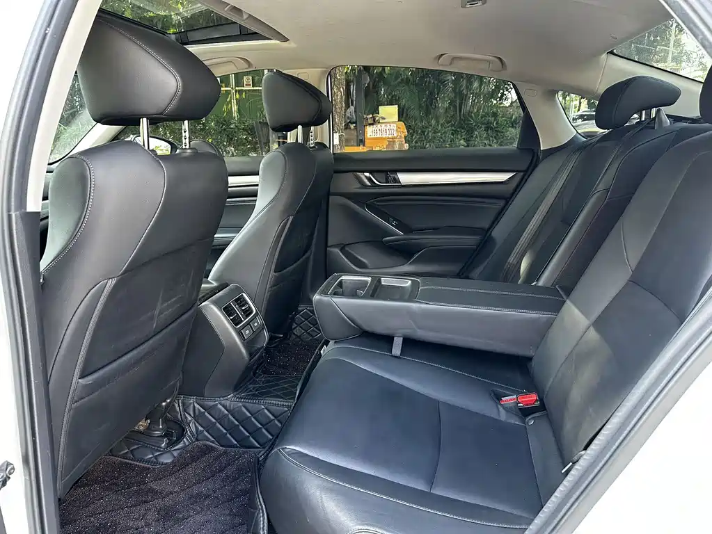 Honda Accord — миниатюра 5