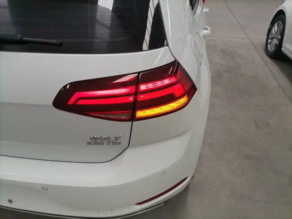 Volkswagen Golf — миниатюра 8