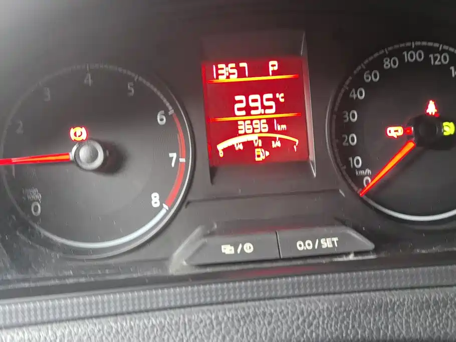 Volkswagen Santana — миниатюра 14
