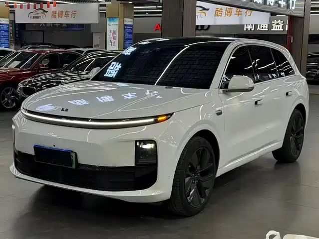 Li Auto IDEAL L6 2024