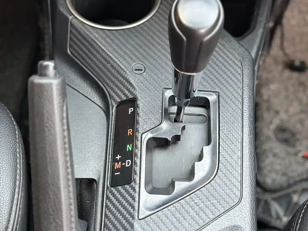 Toyota RAV4 — миниатюра 14