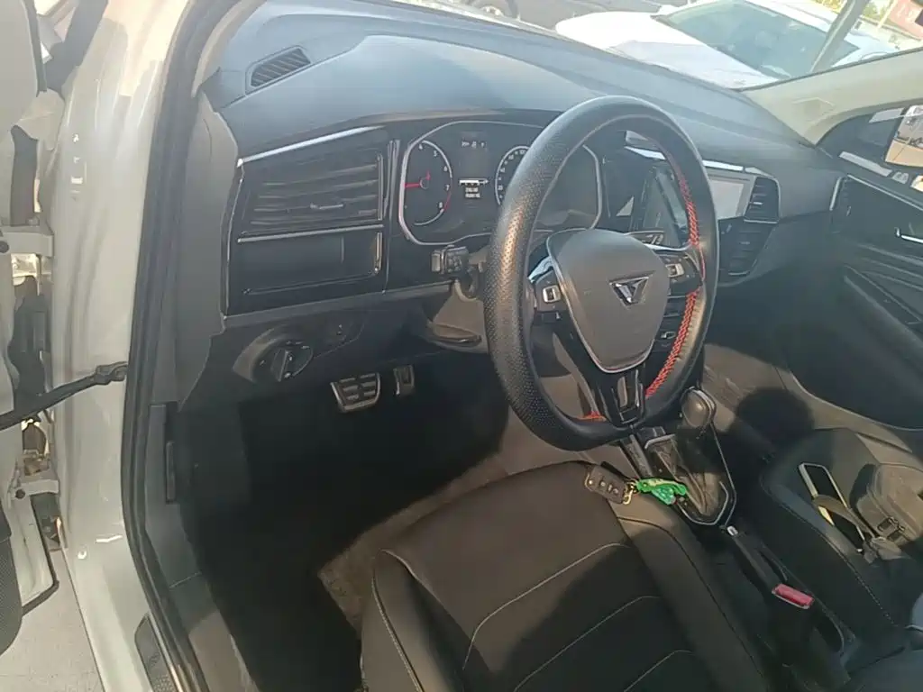 Jetta VS5 — миниатюра 10